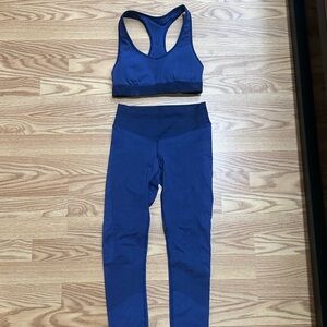 Lululemon seamless training bra + high rise tight set in psychic color